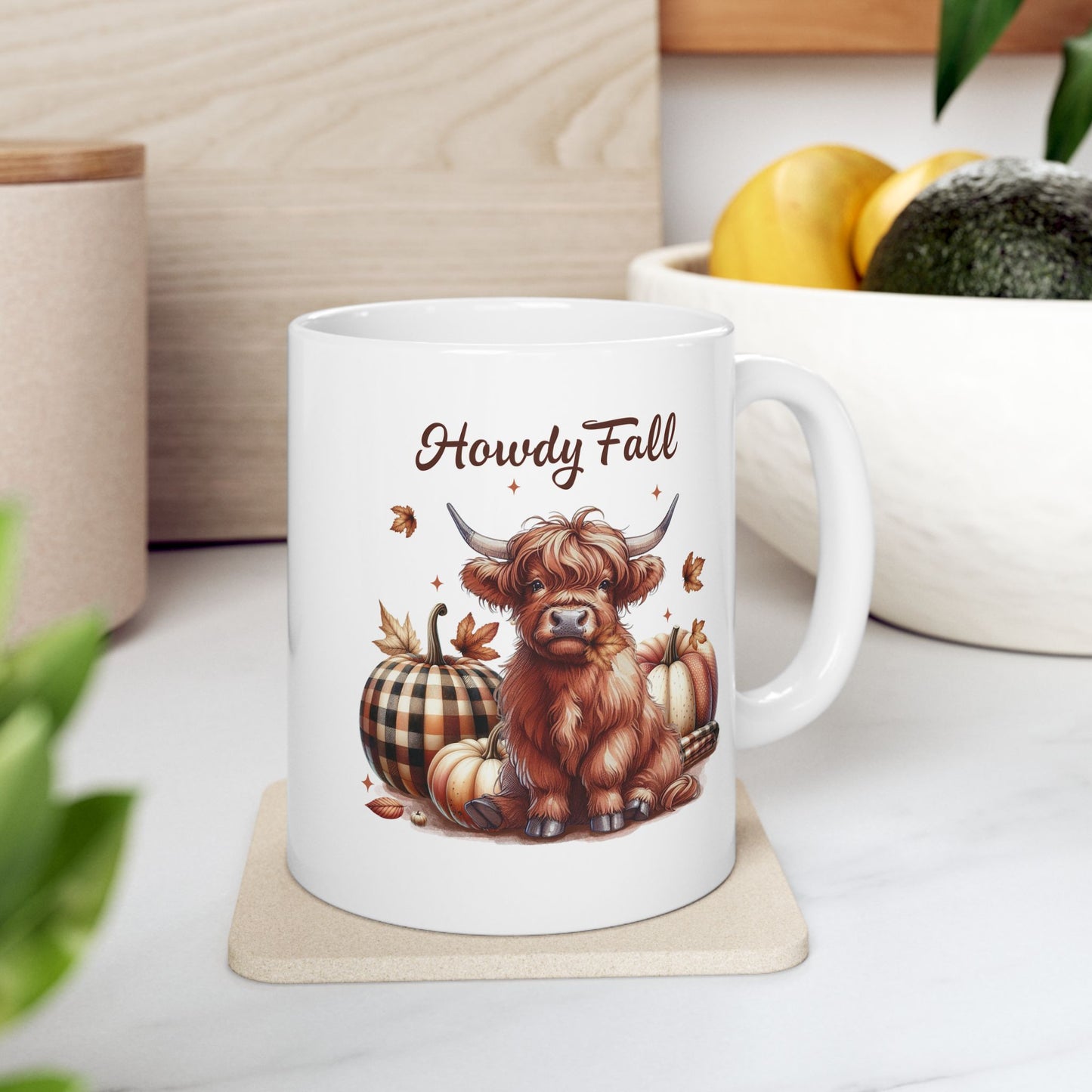 Hola otoño con una linda vaca - Taza de café otoñal (11 oz, 15 oz)