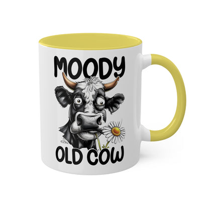 Taza de café divertida y colorida de 11 oz con la frase "Moody Old Cow"