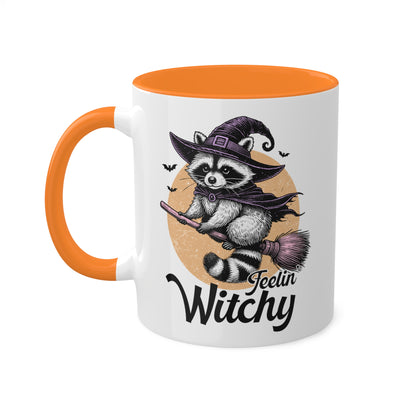 Siéntete como una bruja con un adorable mapache: taza colorida de Halloween de 11 oz