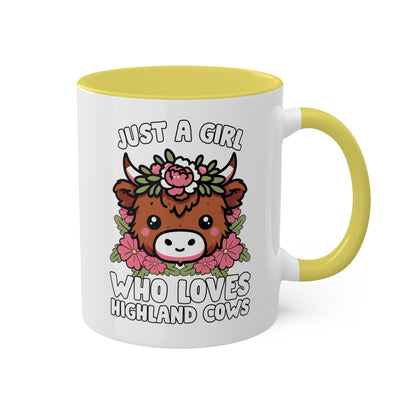 Solo una chica que ama las vacas de las Tierras Altas con flores rosas - Taza colorida de 11 oz