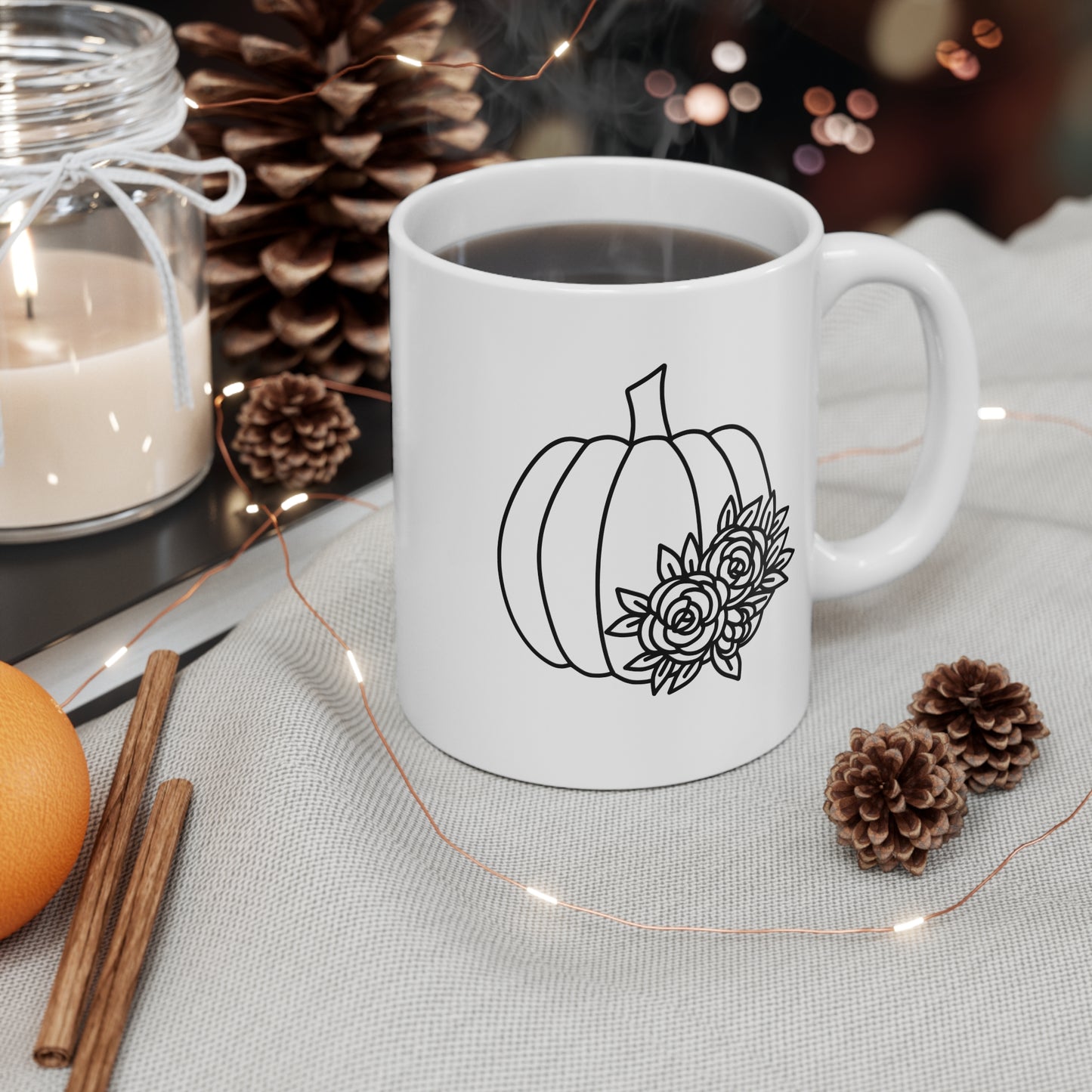 Taza de cerámica de 11 oz con calabaza negra y flores