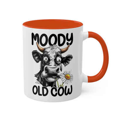 Taza de café divertida y colorida de 11 oz con la frase "Moody Old Cow"