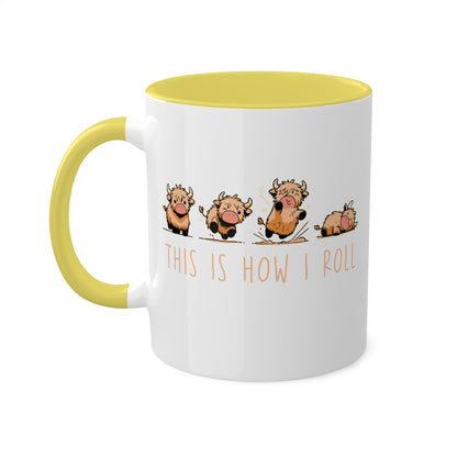 Así es como me muevo con las lindas vacas de las Tierras Altas - Taza de café colorida de 11 oz